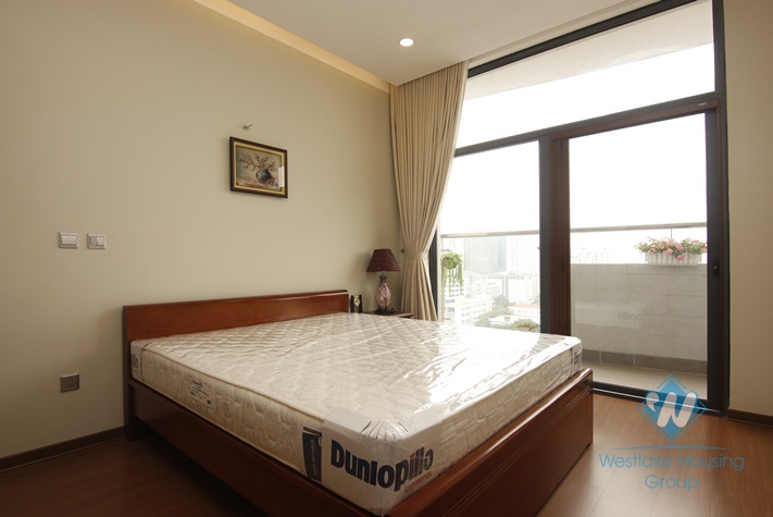 Nice three bedrooms apartment for rent in Trang An complex, Cau Giay district, Ha Noi